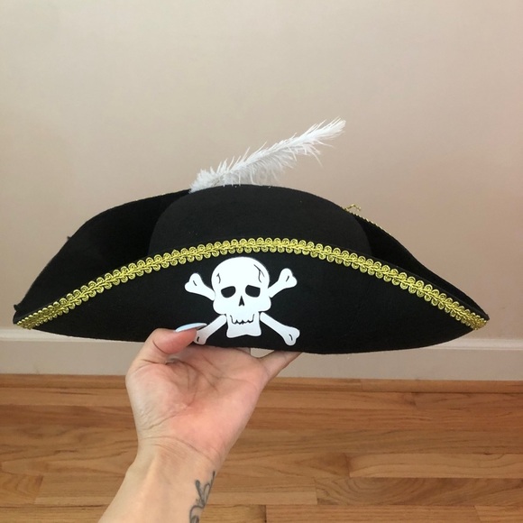 NWT DOLLS KILL Dolls Kill Pirate Maiden Costume - Ren-Faire Crop Top Mini Skirt - Picture 3 of 15